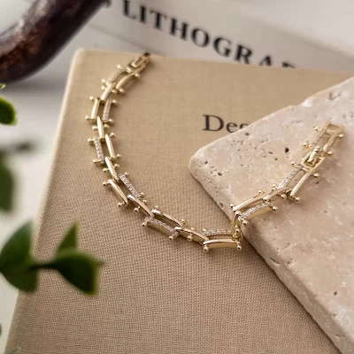 Zirkon Taş İşlemeli Plaka Tasarım Bileklik