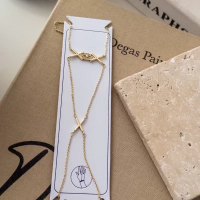 Zirkon Taşlı Göz Figür Detaylı X Tasarım Şahmeran