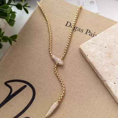 Gold Renk Zirkon Taş İşlemeli Tasarım Yılan Kolye